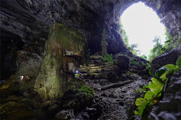 Cùng với hang Tiên 1, hang Tiên 2 được gọi là "Thiên đường vô danh" ở vùng núi xã Cao Quảng. (Ảnh: Internet)