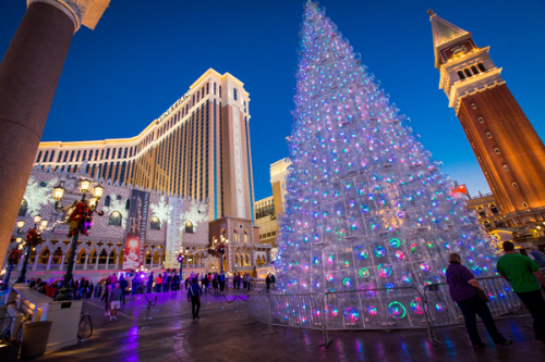 Mỗi thành phố ở Mỹ đón mùa Giáng sinh với nhiều hoạt động ăn mừng khác nhau. 