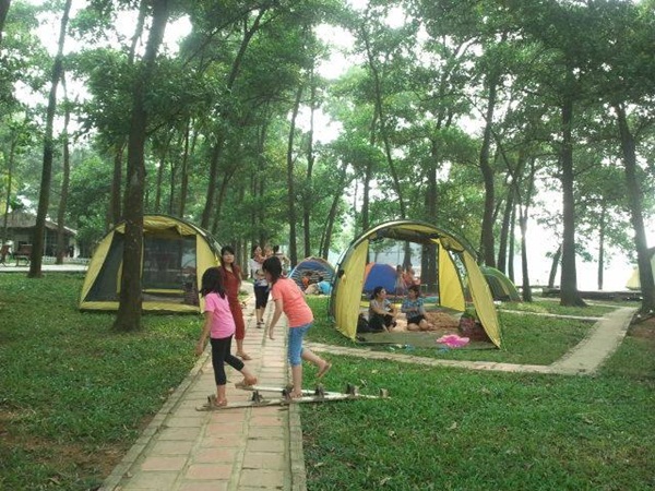 Tại Sơn Tinh Camp có rất nhiều dịch vụ vui chơi, nghỉ dưỡng. (Ảnh: Trang web Sơn Tinh Camp).
