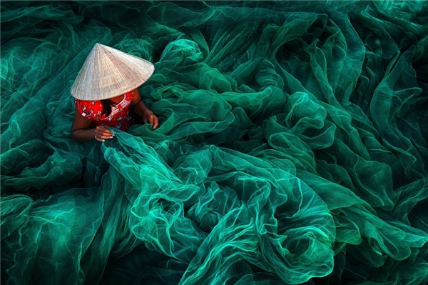 #1 Nghề làm lưới đánh cá ở Phan Rang, Việt Nam (Giải Nhất hạng mục ảnh màu)
