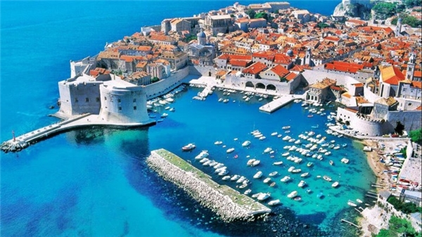 #20 Bờ biển Croatia