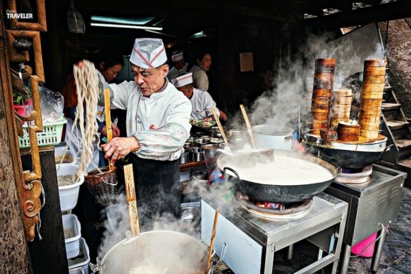 Du khách mê ẩm thực không thể không ghé đến Thành Đô, nơi được coi là thủ phủ của tỉnh Tứ Xuyên, Trung Quốc.
