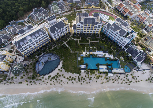 Toàn cảnh Khu nghỉ dưỡng JW Marriott Phu Quoc Emerald Bay Resort & Spa. 