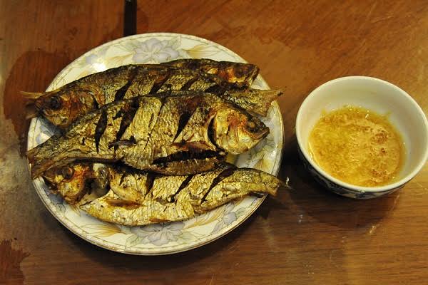 Ngày xuân, về Hưng Yên thưởng thức đặc sản cá mòi (Ảnh: I.T).