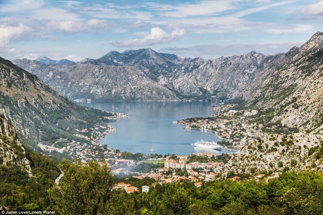 Cộng hòa Montenegro có cả sông hồ lẫn những bãi biển tuyệt đẹp 