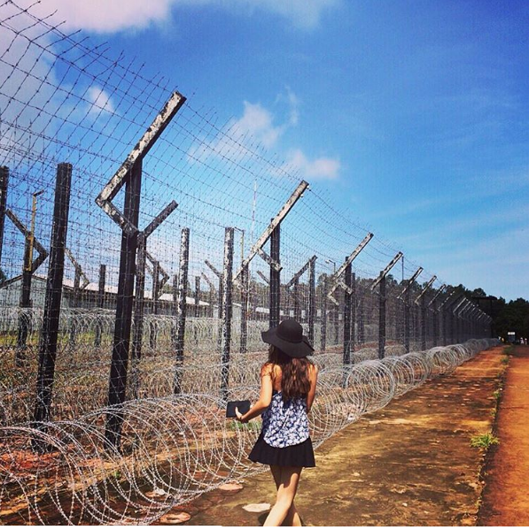 Khu nhà tù Phú Quốc với hệ thống hàng rào dây thép gai. Ảnh: Narabunny.