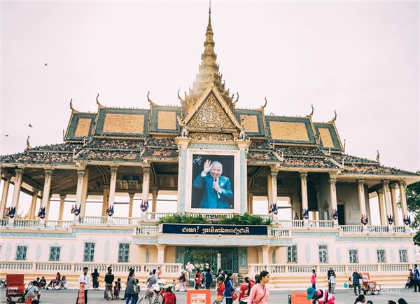 Cung điện hoàng gia tráng lệ ở trung tâm thủ đô Phnom Penh.