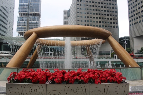 Fountain of Wealth, biểu tượng cho tài lộc, may mắn ở Singapore. Ảnh: Phan Ngọc Hạnh. 
