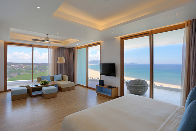 Tất cả các phòng khách sạn của FLC Luxury Hotel Quynhon đều có tầm nhìn hướng biển tuyệt đẹp.