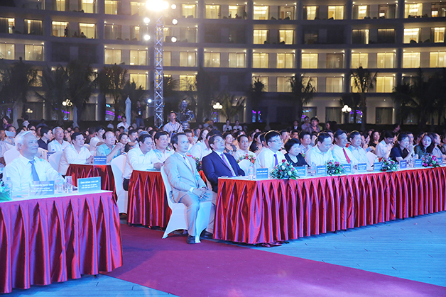 Các đại biểu tham dự Lễ khánh thành quần thể FLC Quy Nhơn. 