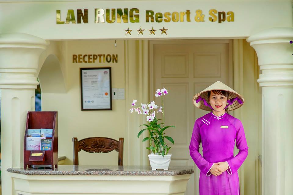 lan-rung-resort-7-spa-co-dien-va-trong-lanh (2)