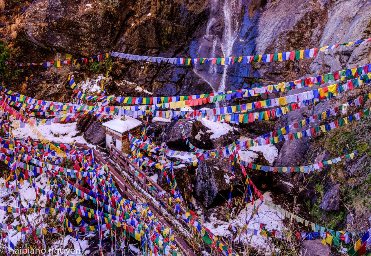 Sắc màu nơi triền núi đá Bhutan