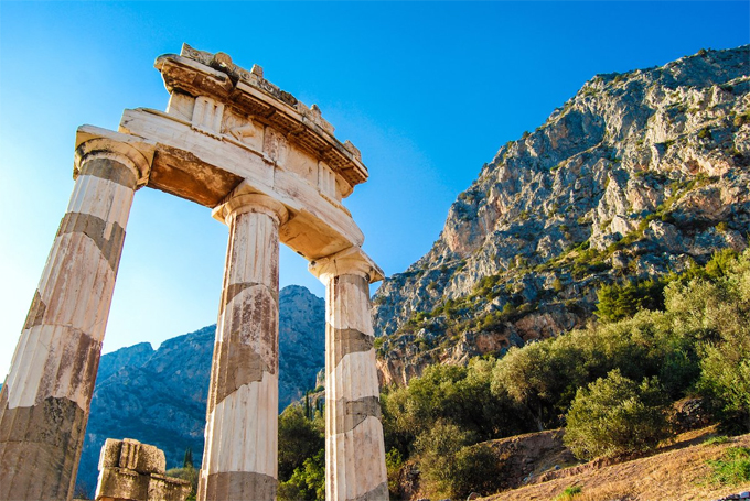 Hy Lạp cũng là nơi Thế vận hội ra đời. Bạn có thể đến thăm nơi còn sót lại dấu tích của kỳ Thế vận hội đầu tiên, năm 776 trước công nguyên. 