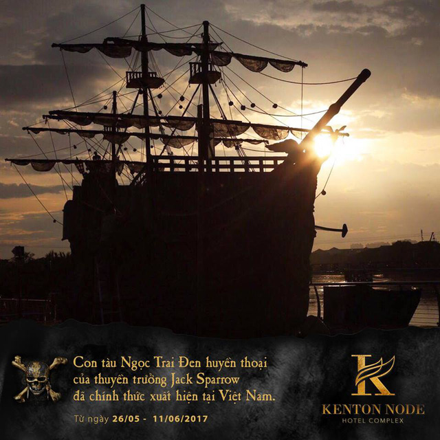 Tàu Ngọc trai đen huyền thoại của thuyền trường Jack Sparrow được tái hiện sống động. 