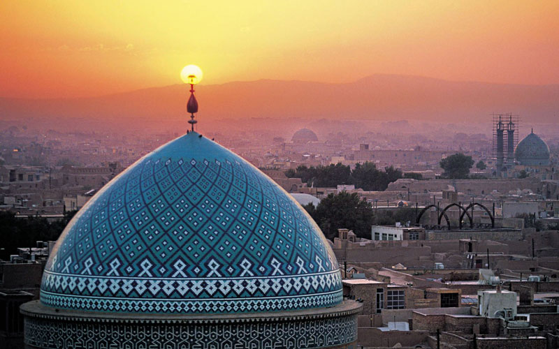 8. Iran. Là quốc gia ở Trung Đông, phía Tây Nam của châu Á, được bao quanh bởi núi và sa mạc. Vài năm trở lại đây, du lịch Iran bắt đầu khởi sắc và dần trở thành một trong những điểm nóng của du lịch thế giới.