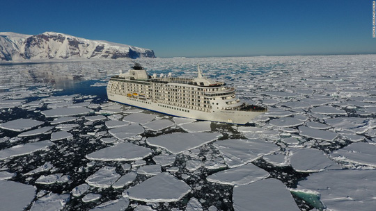 Cũng trong năm 2017, The World thực hiện hành trình thám hiểm kéo dài 22 ngày tại khu vực biển Ross, bao gồm 12 ngày ở Nam Cực. Ảnh: CNN 