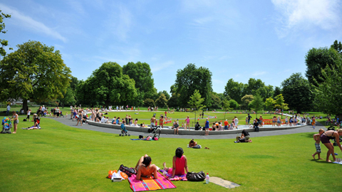 Summer weather June 27th. People enjoy the hot weather as they relax by the Diana Memorial Fountain in Hyde Park, London, as today was set to become the hottest day of the year so far, with temperatures almost matching those in the Caribbean. Picture date: Monday June 27, 2011. Central and north London and the Home Counties were expected to bask in the highest temperatures in Britain, which are forecast to be only 1C (2F) less than the 32C (90F) forecast for the Jamaican capital of Kingston. See PA story WEATHER Heatwave. Photo credit should read: Clive Gee/PA Wire URN:11063603