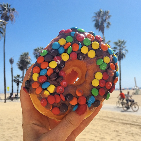 banh-donut-california