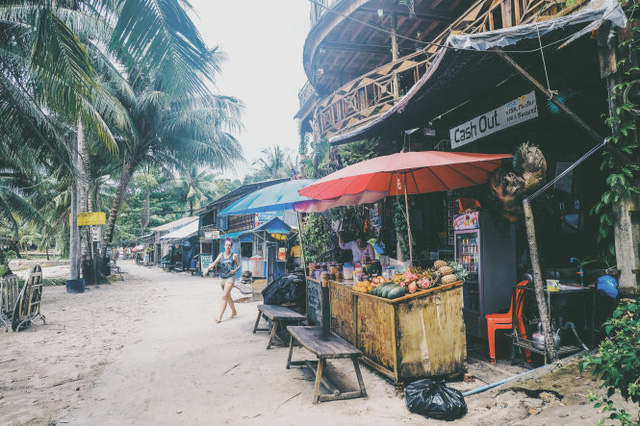 Nhịp sống sôi động trên đảo Koh Rong
