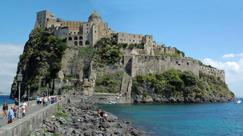 Lâu đài Aragonese