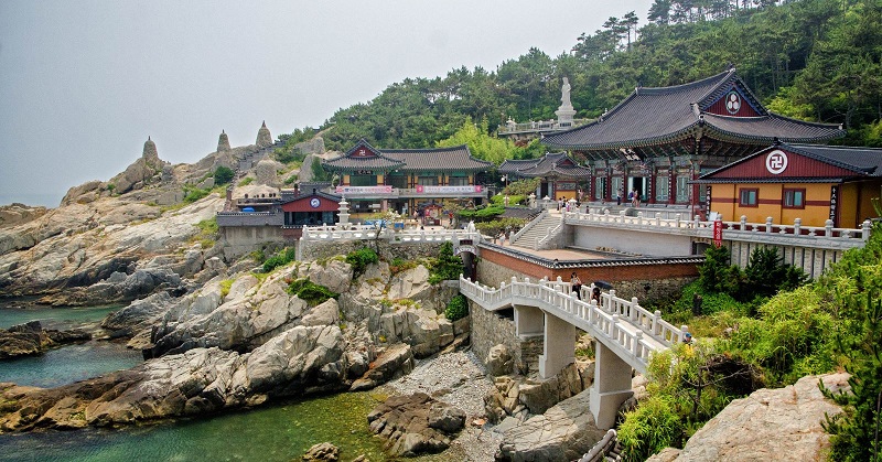 Những tưởng Busan chỉ có những công trình hiện đại, nhưng thực tế vẫn có một Busan cổ kính và đẹp đến như thế này.