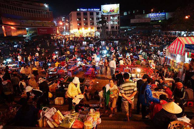 Chợ đêm Đà Lạt, nơi xảy ra vụ việc tính tiền gian bắt du khách phải trả 