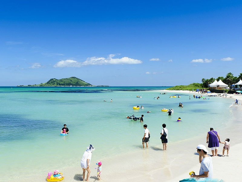 Sokcho không hổ danh là 1 trong 10 bãi biển đẹp nhất Hàn Quốc.