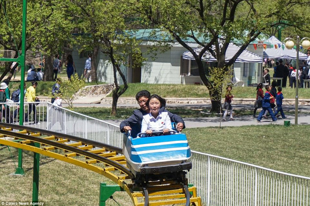 Mỗi năm, công viên giải trí Taesongsan thu hút khoảng 1 triệu du khách trong và ngoài nước đến tham quan, đặc biệt là vào các dịp lễ như ngày Quốc tế lao động 