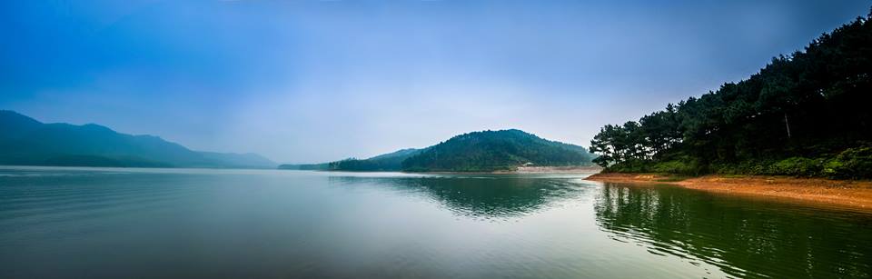 Hồ Trại Tiểu nằm trên địa bàn xã Mỹ Lộc, huyện Can Lộc.