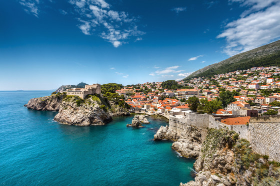 Croatia hấp dẫn khách du lịch bởi những thành phố lịch sử và đường bờ biển độc đáo. (Ảnh: Getty)