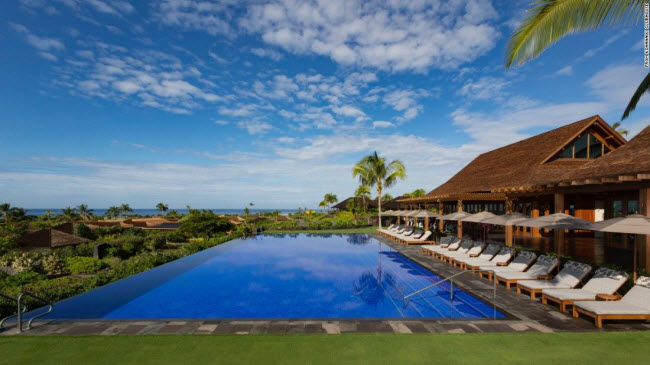 Kohanaiki, Hawaii: Du khách muốn sử dụng bể bơi tại khu nghỉ dưỡng này phải góp vốn ban đầu 150.000 USD và đóng phí hằng năm 25.000 USD. 