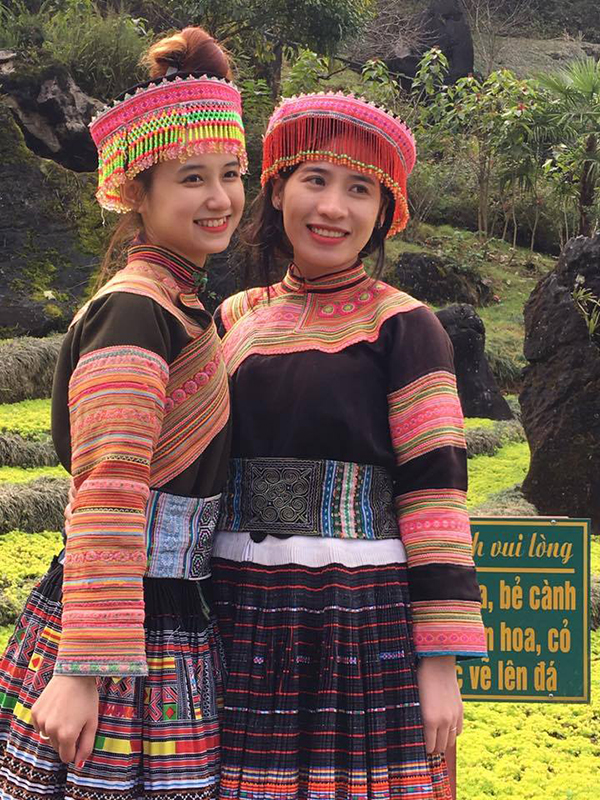 Kinh nghiệm thuê trang phục dân tộc khi du lịch Sapa nên biết - ChuduInfo
