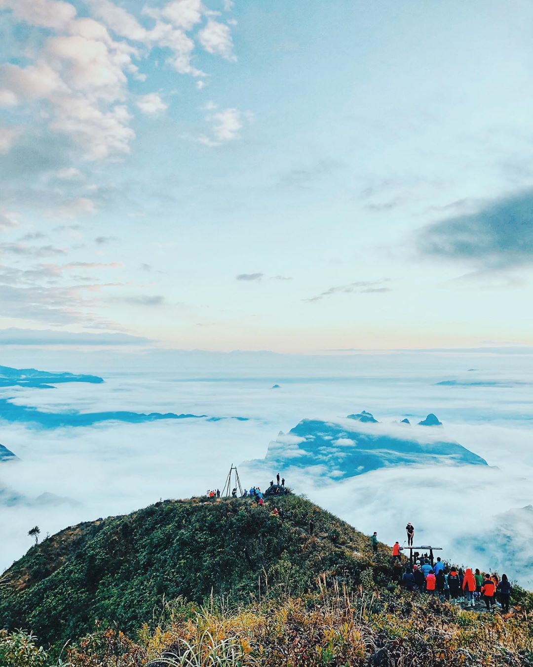 top 10 núi ở Việt Nam 8