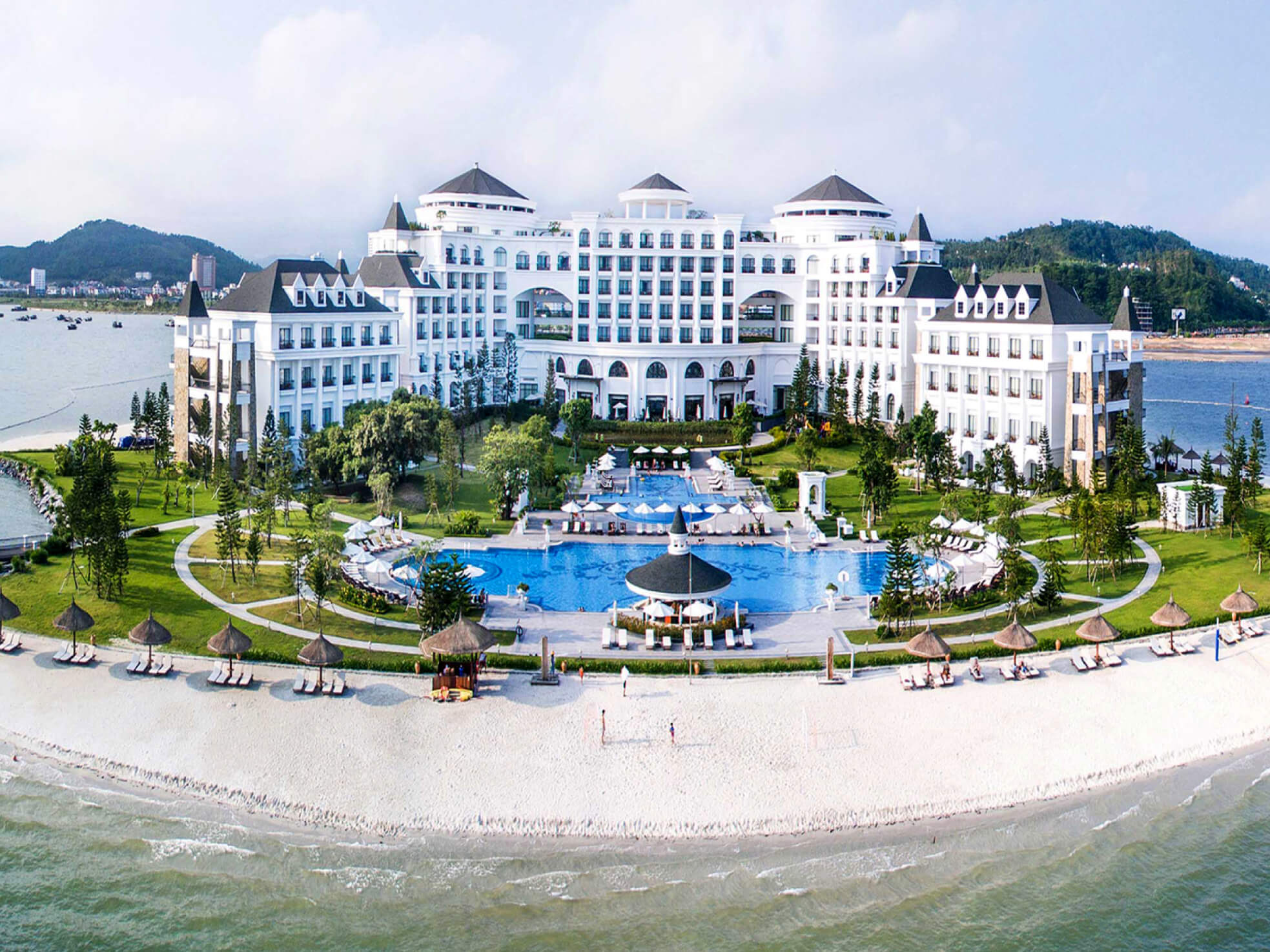 Ưu đãi tháng 3 Vinpearl Hạ Long Resort & Spa 2023 1