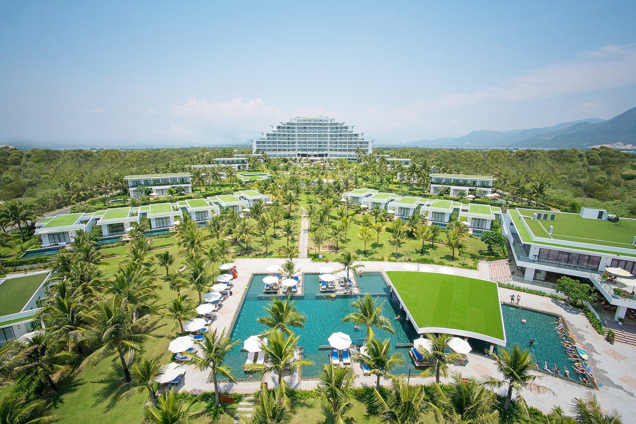 khuyến mãi resort Cam Ranh tháng 4/2023 1