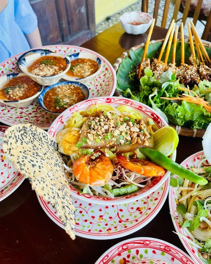 địa điểm ăn vặt nổi tiếng Đà Nẵng 1