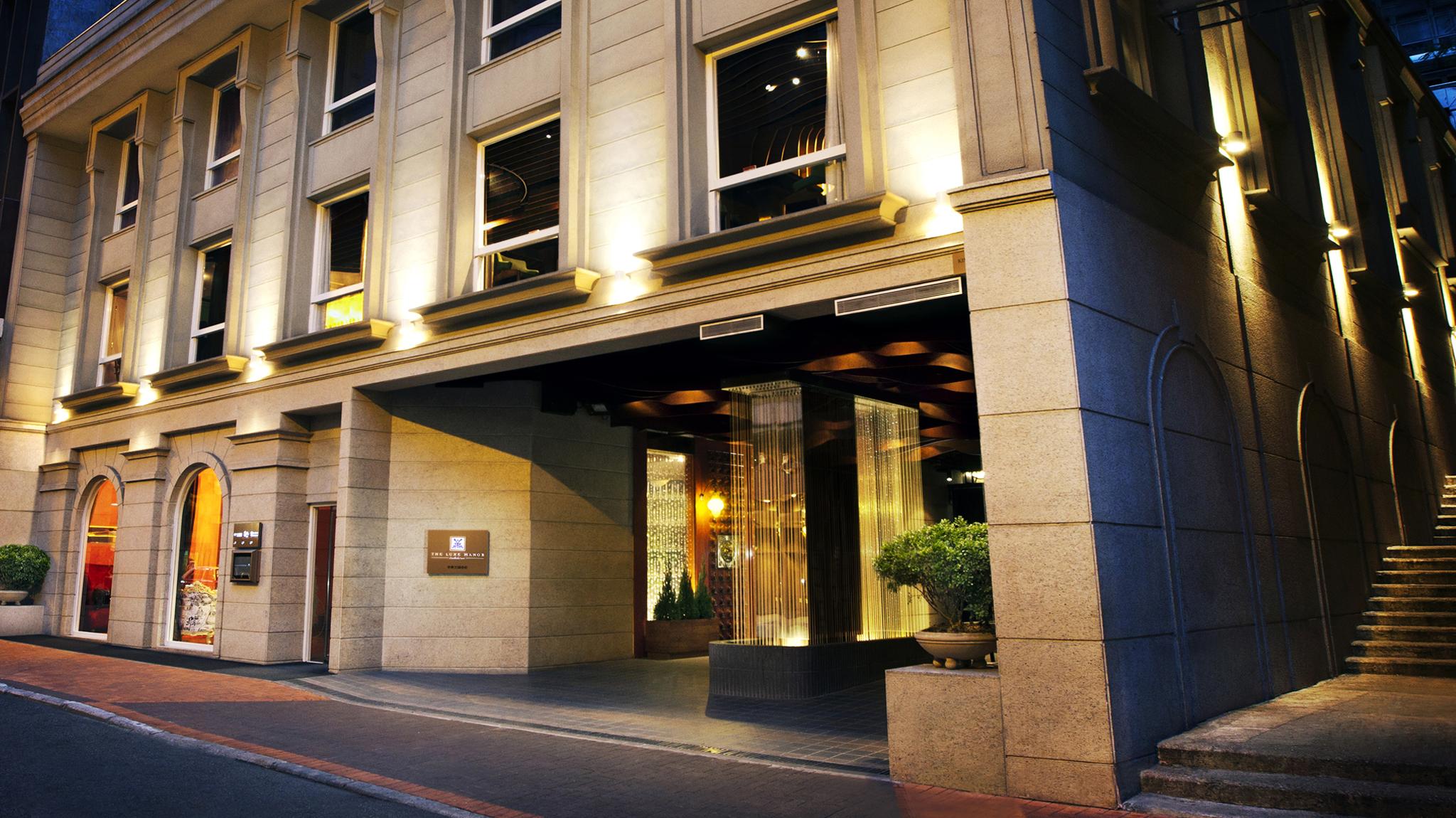 Top khách sạn Hồng Kông giá mềm 2024 6