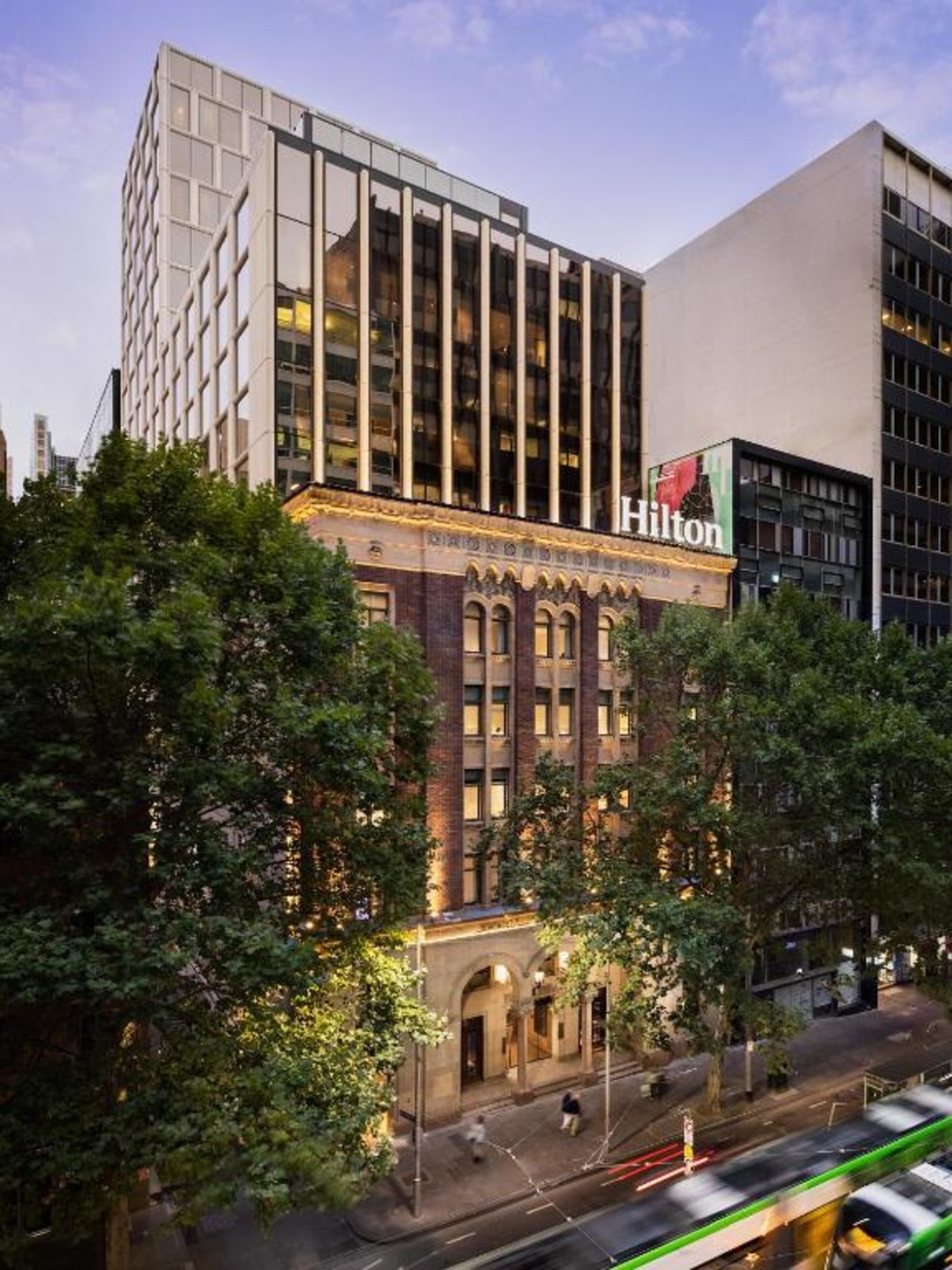 Top khách sạn Melbourne 2024 3