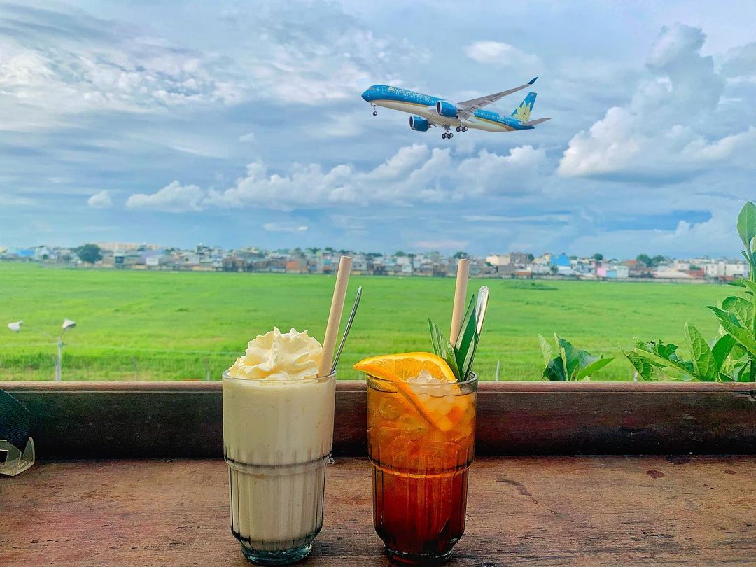 Top quán cafe ngắm máy bay đẹp ở Sài Gòn 6